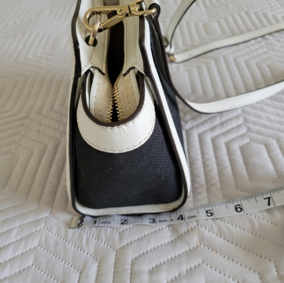 Michael Kors Selma Satchel - Picture 6 of 8